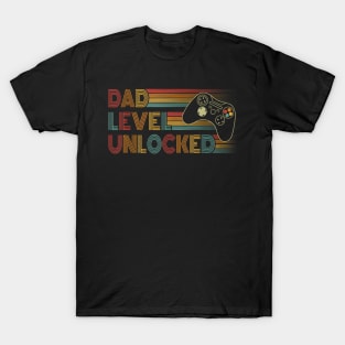 New Dad  Dad Level Unlocked Gaming Gamer Dad Mens T-Shirt